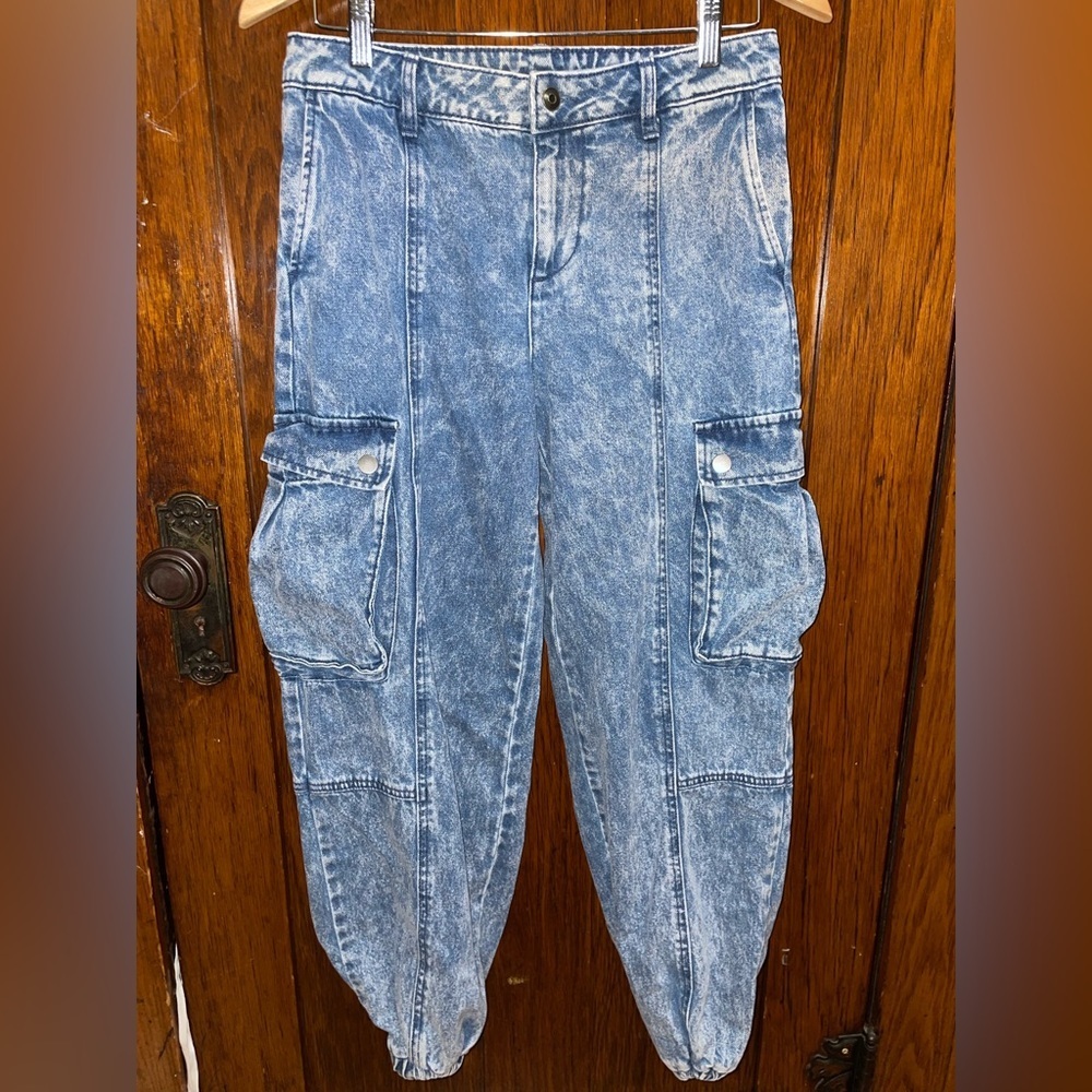 Future Collective with Kahlana Barfield Brown Medium Wash Cargo Jeans - Picture 2 of 11
